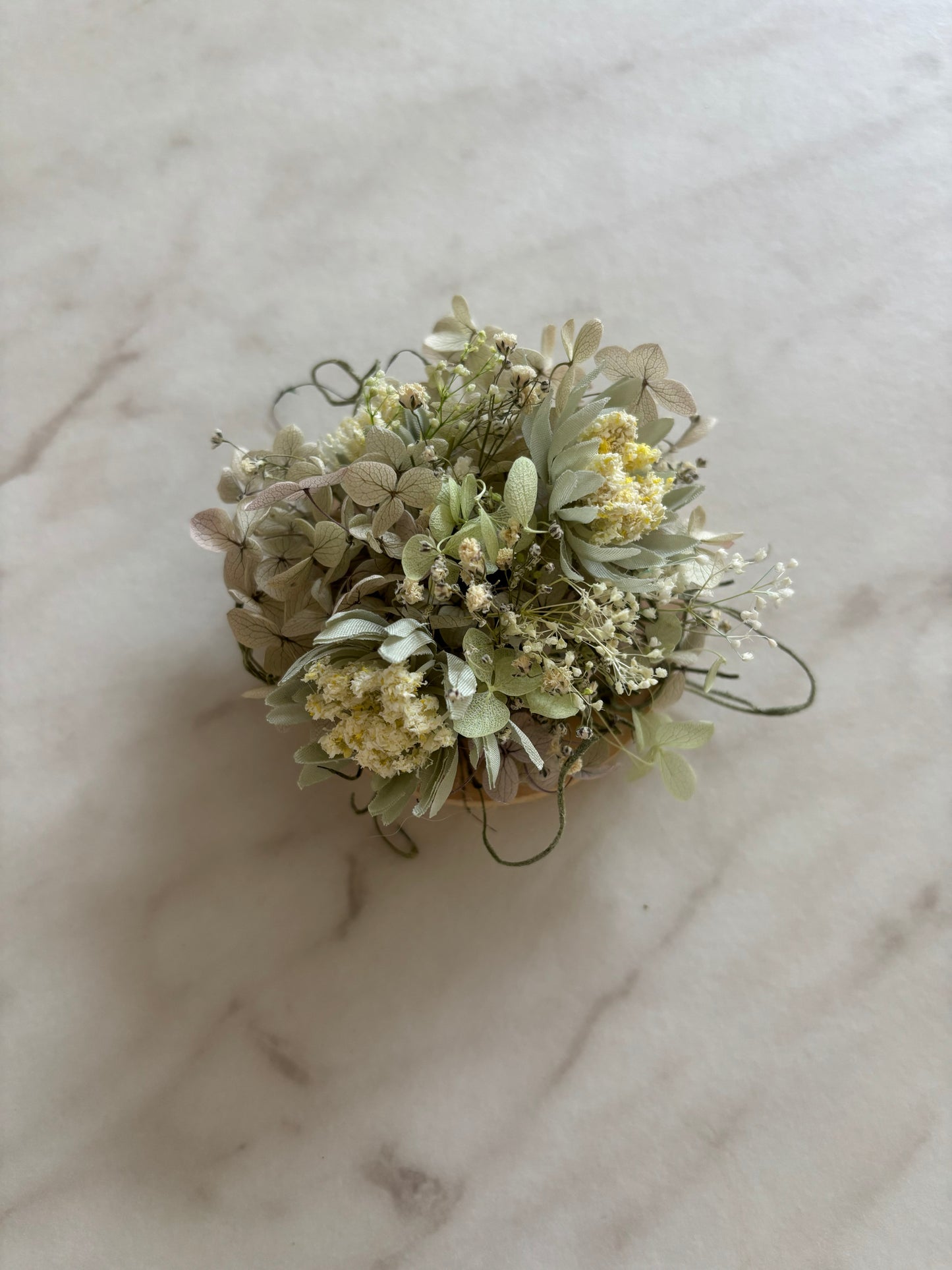 かすみ草と紫陽花のナチュラルフラワー