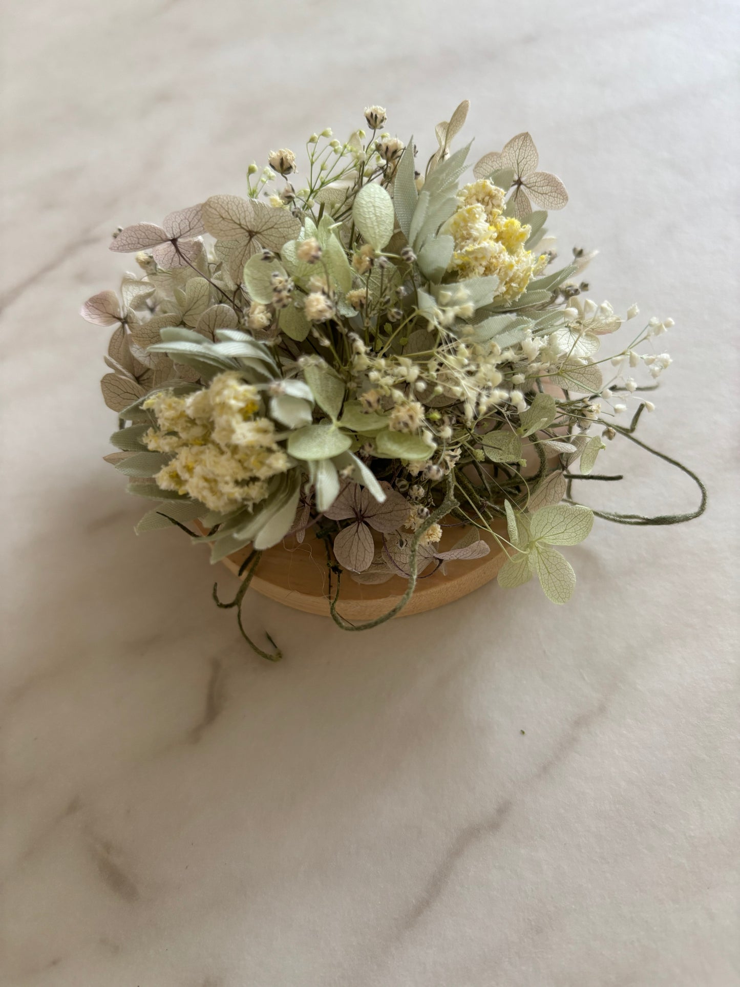 かすみ草と紫陽花のナチュラルフラワー